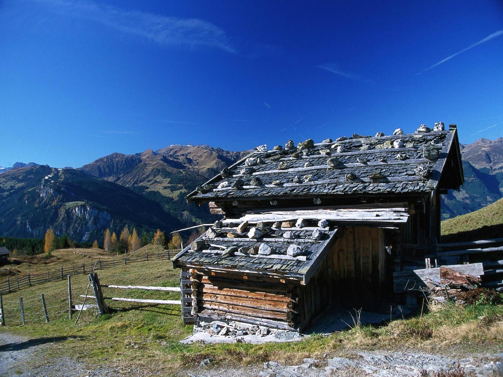 Spacious Near Area In Mayrhofen